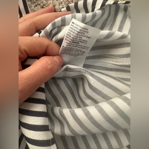 Chicos Size 1 No Iron Pullover Mixed Multi Stripe size S - Picture 10 of 12